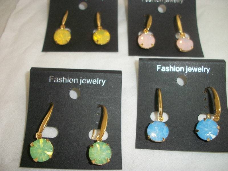 Designer Handgemachte Swarovski 47Ss Strass Opal Ohrringe - Farben Erhältlich von BeadsAloft