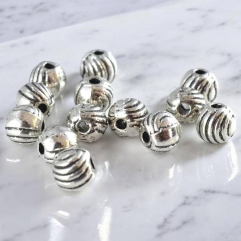 5 Mm Antique Ridge Silber Runde Perle, Verkauft in 1 Packung Mit 40 Stück, 1, 5 Lochöffnung, 17 Gramm / von BeadsFindingDepot