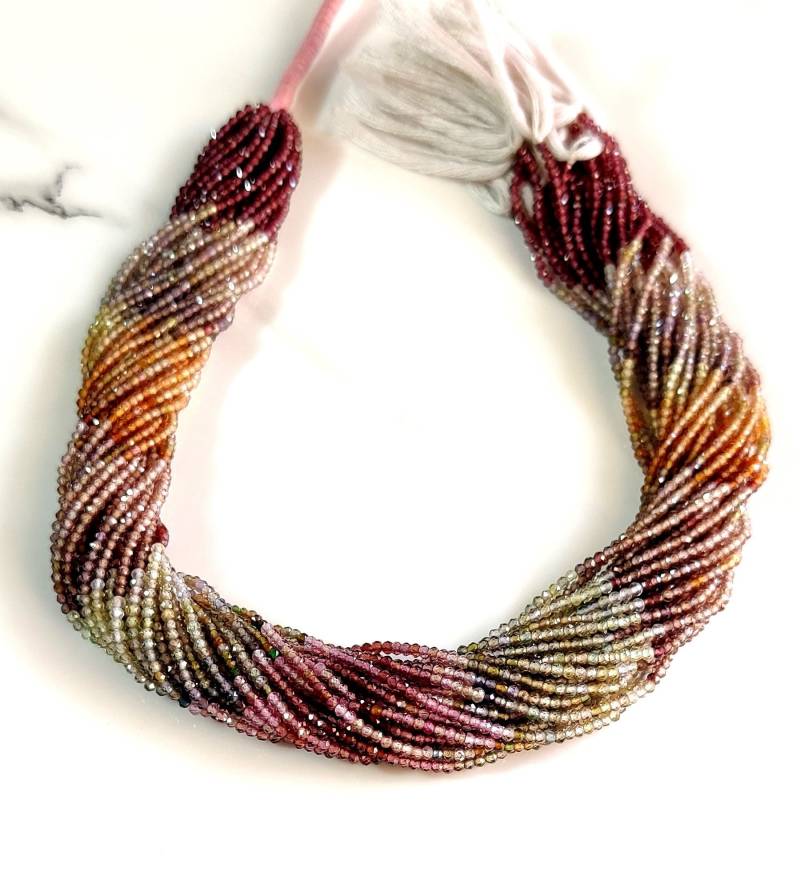 Natürliche Tundra Saphir Perlen Edelstein Micro Facettierte Rondellen Form 1 Mm Bis 1, 5 Größe Ca. 12 Zoll Strang von BeadsForJewels