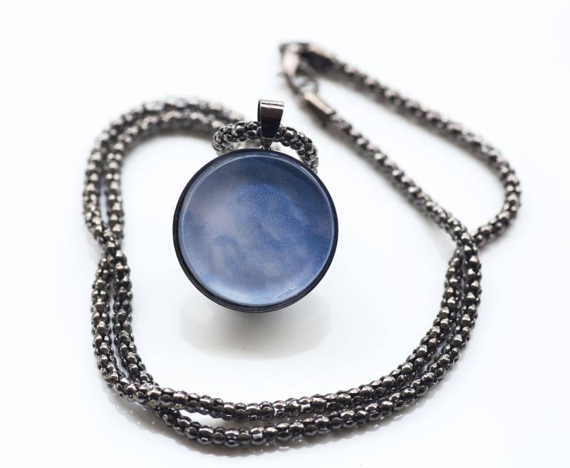 Blauer Himmel Und Wolken Anhänger, Rotguss Schwarz, Fotografie, Halskette, Foto-Schmuck von BeadsMe