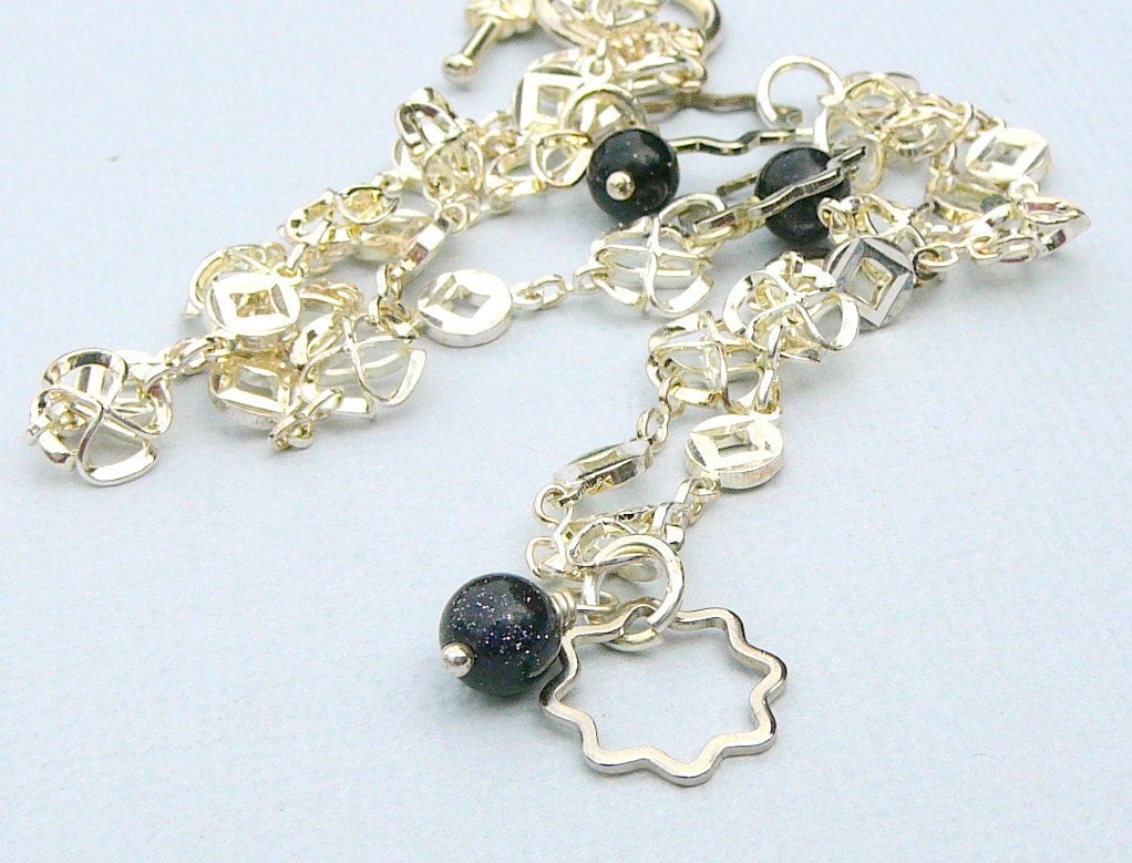 Blaustein Halskette Mit Einem Versilberten Blumen-Link-Kette von BeadsMe