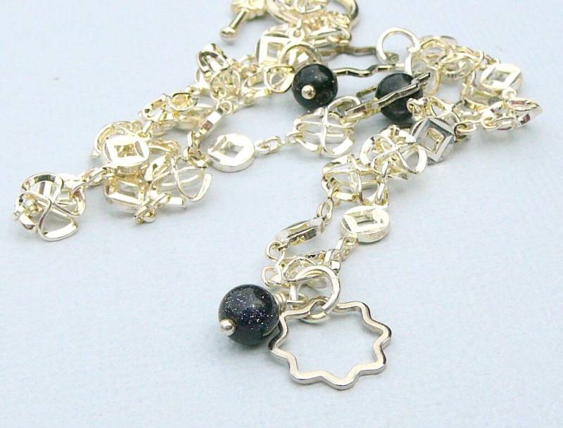 Blaustein Halskette Mit Einem Versilberten Blumen-Link-Kette von BeadsMe