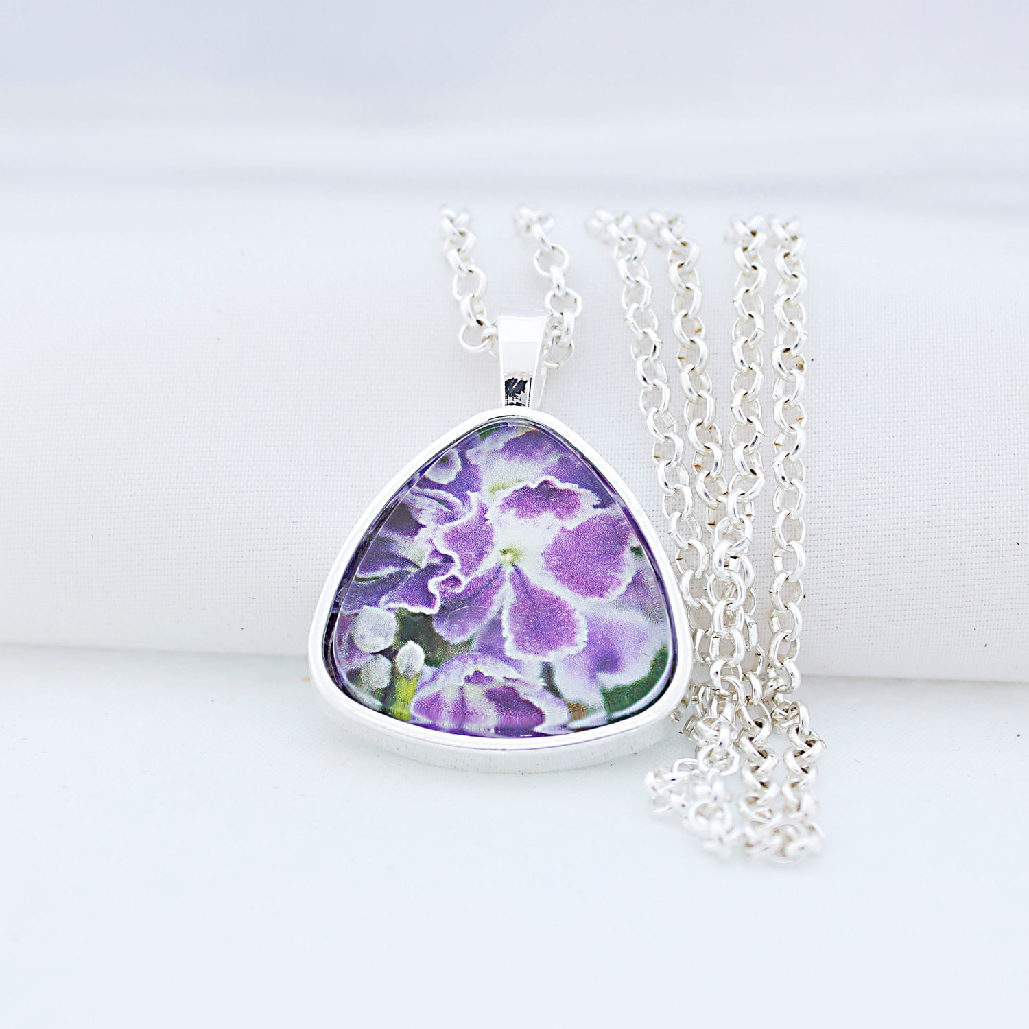 Blumen-Anhänger, Dreieck Halskette, Silber Ton, Fotografie, Foto Schmuck, Blumen-Anhänger von BeadsMe