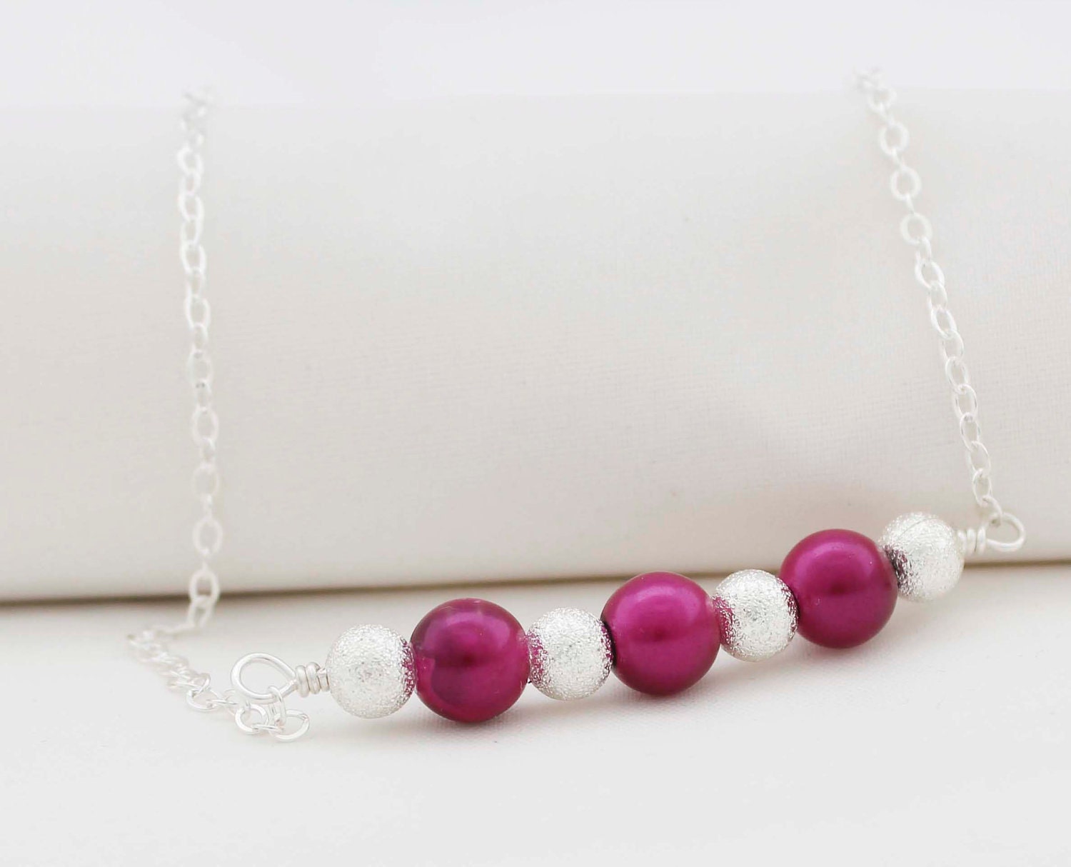 Burgund, Brautjungfer Halskette, Perle Glasperlenkette Auf Sterling Silberdraht, Silberkette von BeadsMe