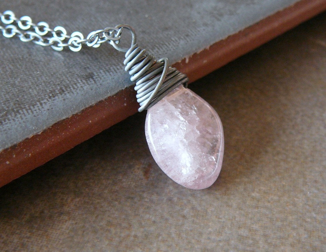 Knistern Quarz Nugget, Tansanit, Auf Einer Oxidierten Sterling Silberkette von BeadsMe