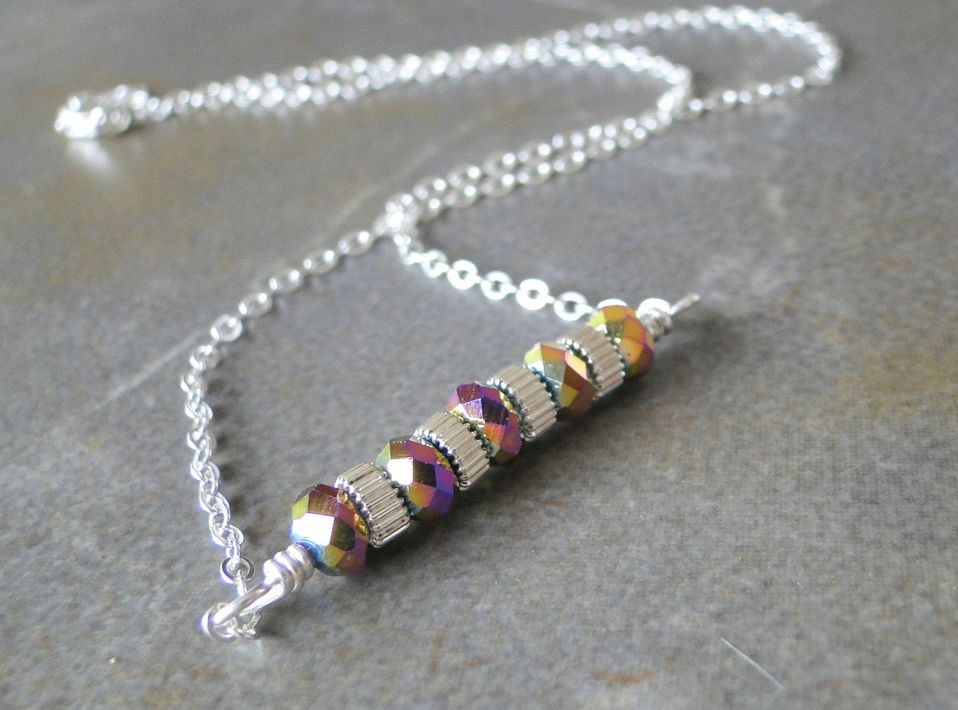Lila Und Gold Kristalle Mit Sterling Silber Gewellte Scheiben, Halskette von BeadsMe