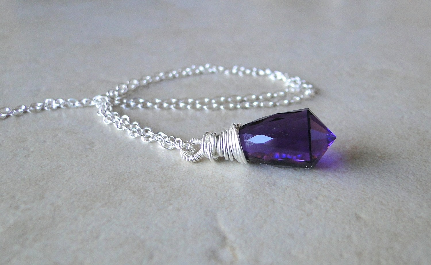 Multi Glastiegel Amethyst Halskette, Draht Gewickelt Auf Eine Kette Aus Sterlingsilber | 401 von BeadsMe