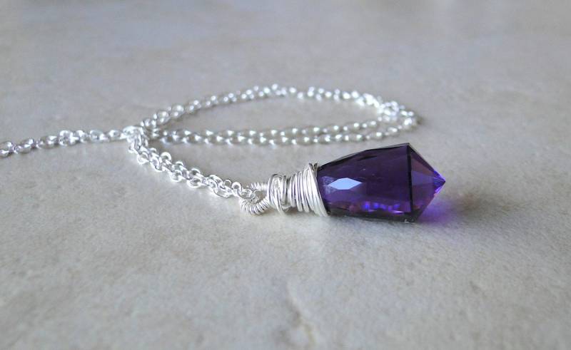Multi Glastiegel Amethyst Halskette, Draht Gewickelt Auf Eine Kette Aus Sterlingsilber | 401 von BeadsMe