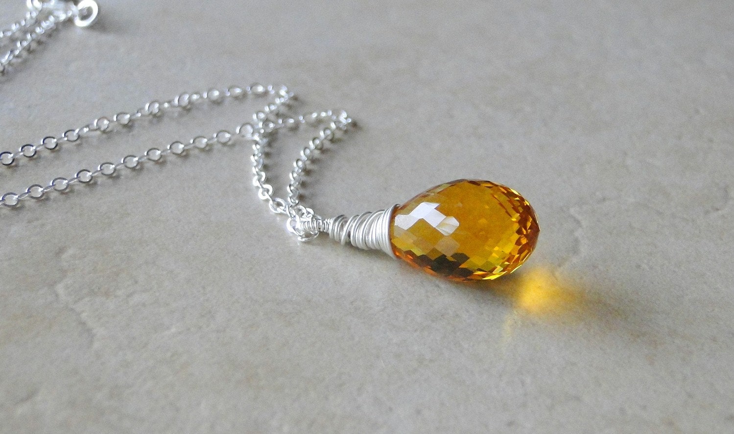 Orange Citrin Briolette Auf Einer Sterling Silberkette, Kette | 385 von BeadsMe