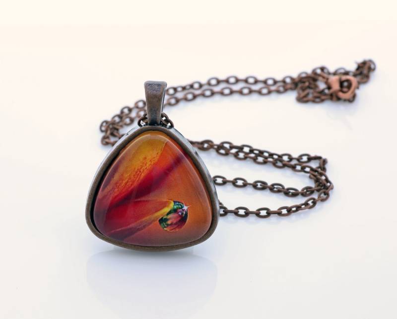 Orange Rot Abstrakten Blüte Mit Wassertropfen, Halskette, Vintage Kupfer, Foto-Schmuck von BeadsMe