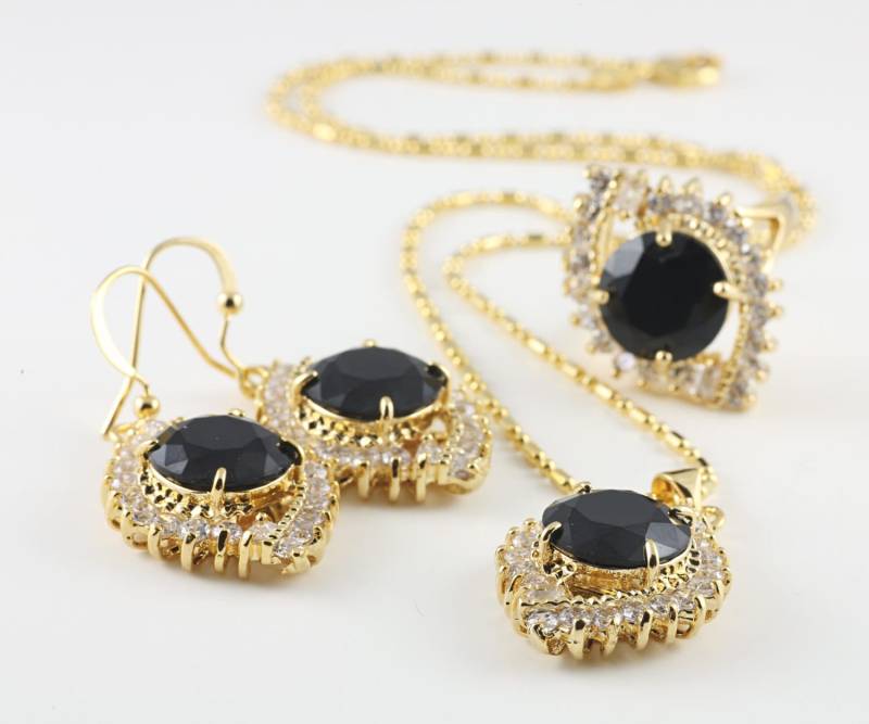 Schwarz Und Weiß Vintage Halskette, Ohrringe Ring Set, Modeschmuck von BeadsMe