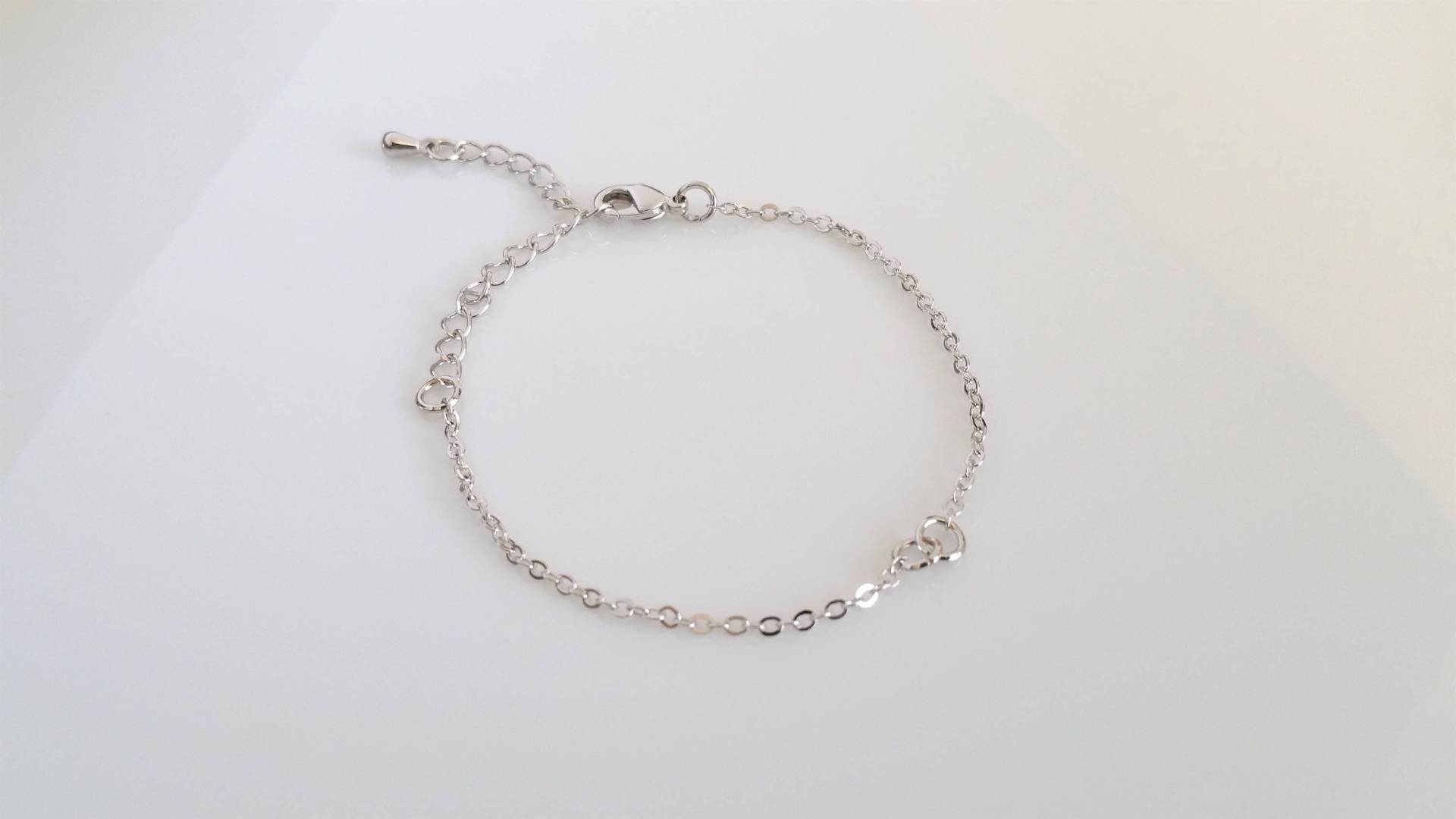 Zierliche Rhodinierte Armbandkette 17, 8 cm Dünnes Armband, 10 Stück Zierliche Rhodinierte Armbandkette 17, 8 cm Dünnes Armband, 10 Stück von Beadsvalley