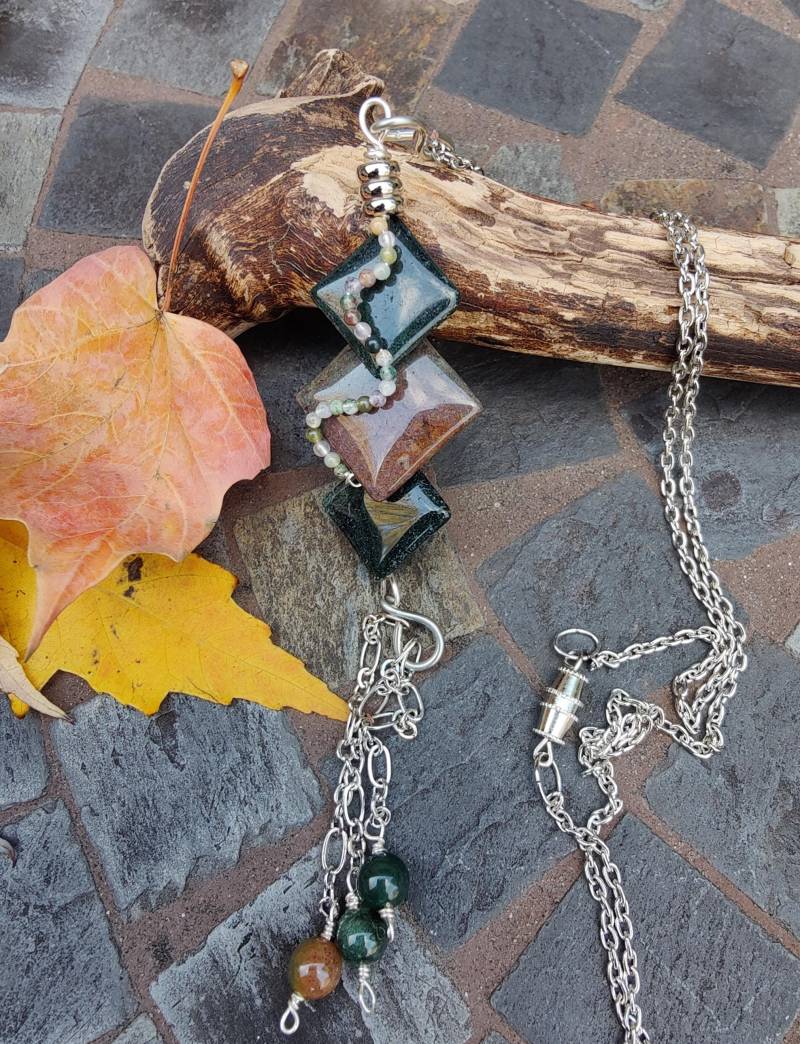 Ausgefallener Jaspis Diamanten & Silber Anhänger Ausgefallener Jaspis Diamanten & Silber Anhänger von BeadwiredDesigns