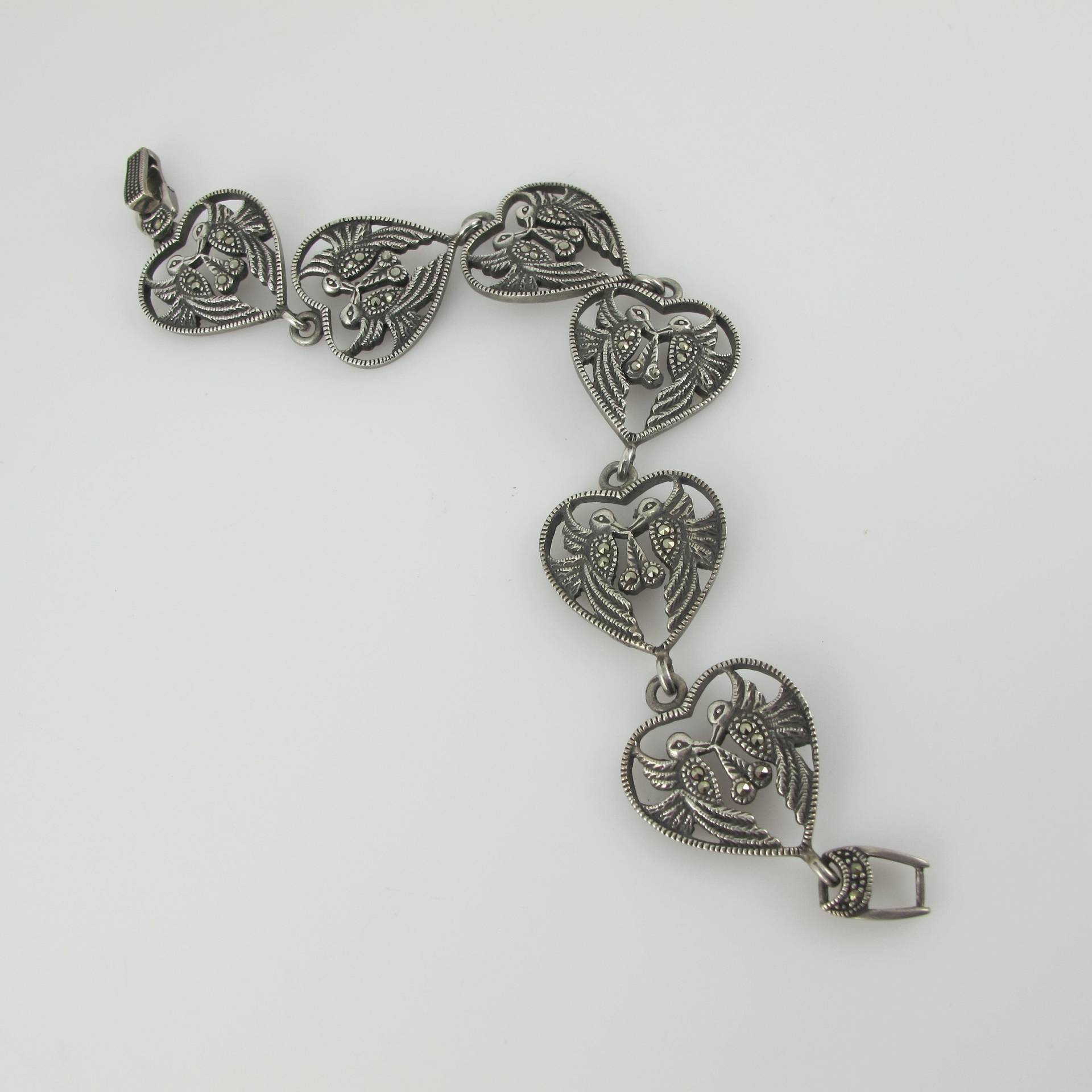 sterling Lovebird Reiher Armband Mit Markasit, Herzförmige Glieder, Vintage, Vogelschmuck, Tierarmband, Valentinstag sterling Lovebird Reiher Armband Mit Markasit, Herzförmige Glieder, Vintage, Vogelschmuck, Tierarmband, Valentinstag von BeakChicJewelry