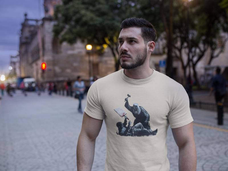 Banksy Tribut Zum Schweigen Gebracht Unisex T-Shirt, Judge Cencorship Banksy Tribut Zum Schweigen Gebracht Unisex T-Shirt, Judge Cencorship von BearHugTees