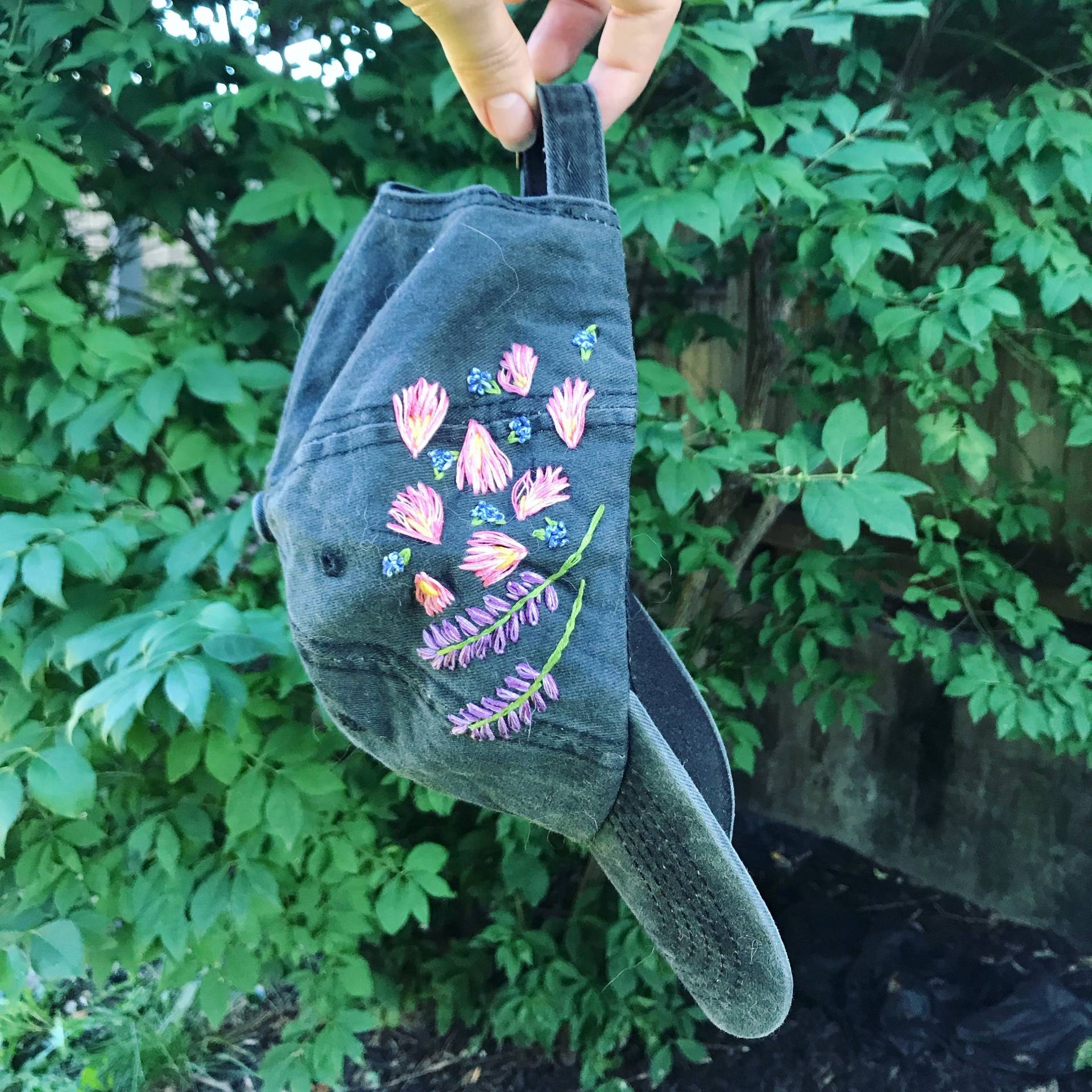 Gestickte Blume Ball Cap/Gestickte Hut/Hand Bestickt Festival Hut/Gewohnheit Wildblumen von BearandtheBeanGoods