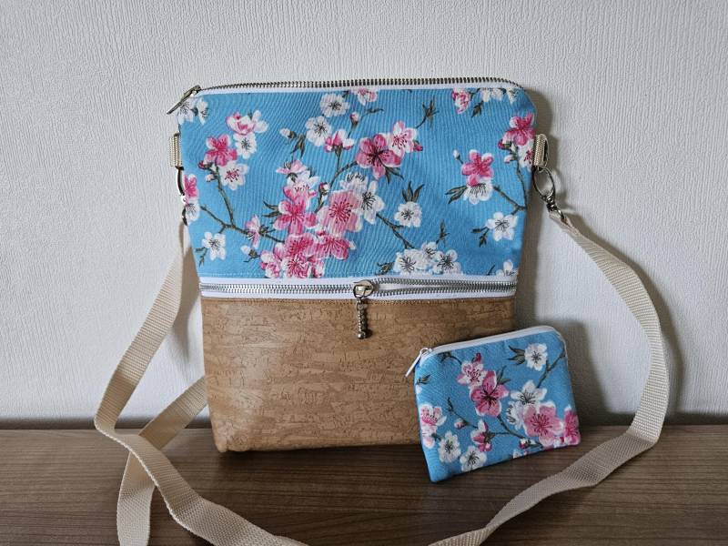 Kleine Umhängetasche Schultertasche Handtasche Außenfach Innenfach Reißverschlussfach Handgefertigt Neu von BeatesKreativShop