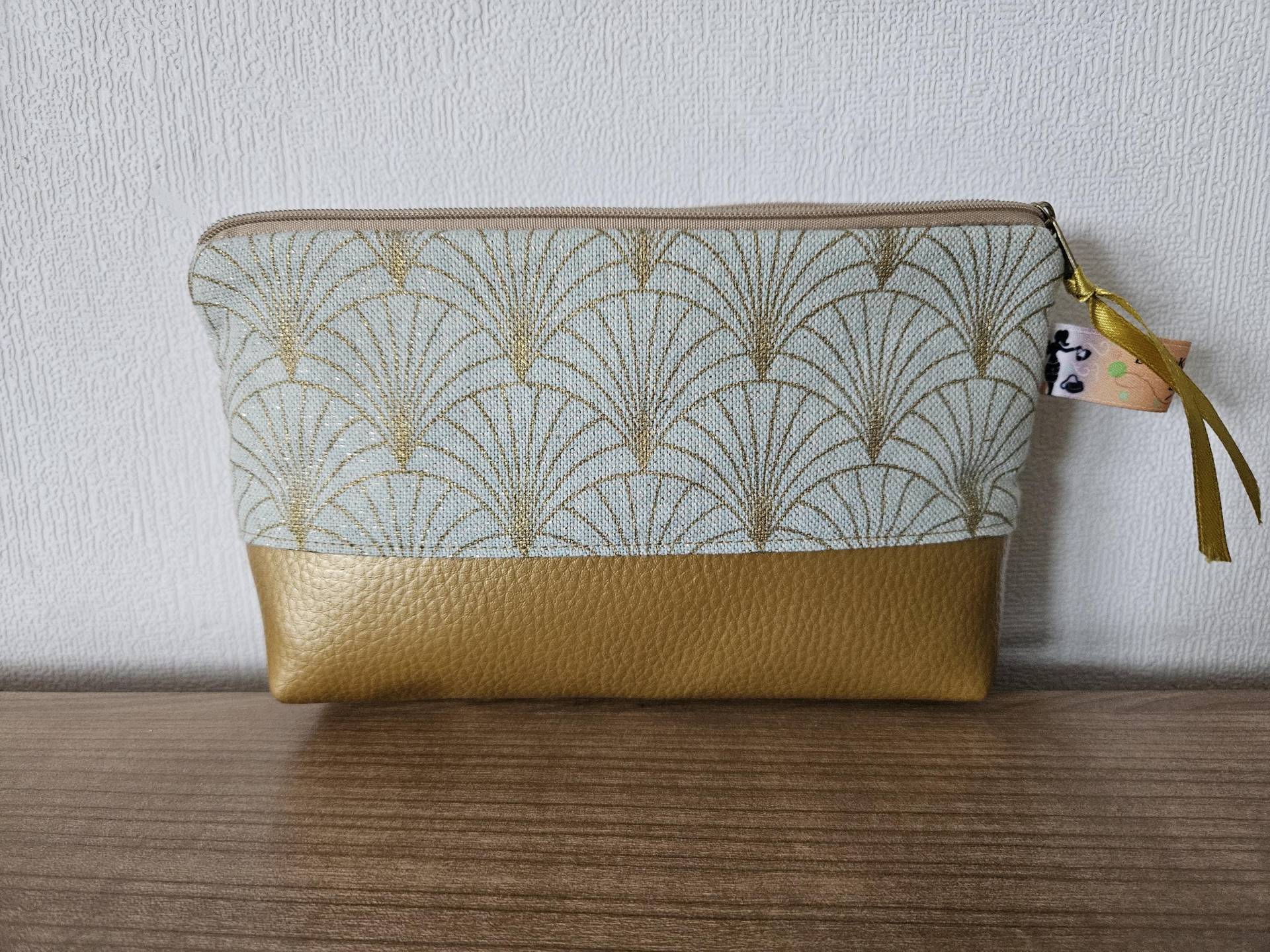 Kosmetiktasche, Federmäppchen Stiftemäppchen Canvas Stoff Metallic Fächer Mint Gold Kunstleder Handgefertigt Neu von BeatesKreativShop