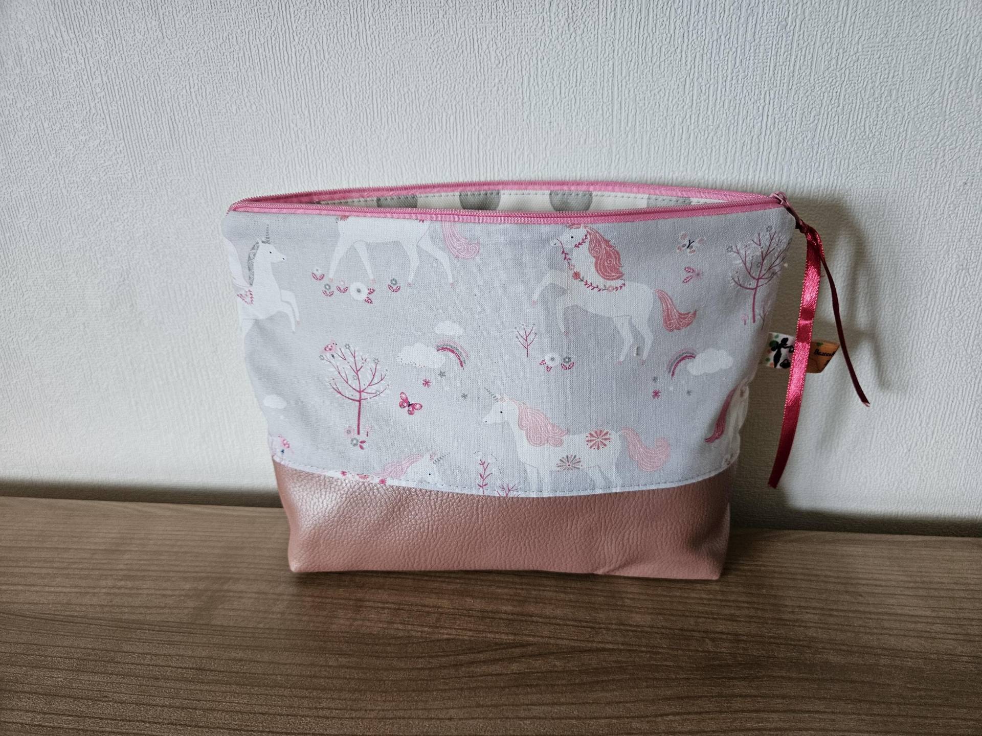 Kulturtasche Kulturbeutel Kosmetiktasche Innenfächer Baumwolle Kunstleder Kinder Einhorn Handgefertigt Neu von BeatesKreativShop