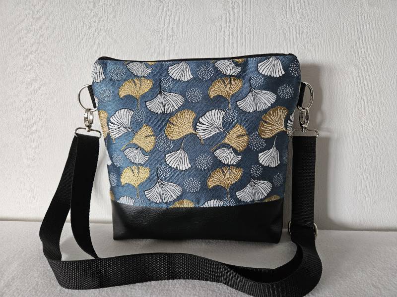 Umhängetasche Schultertasche Handtasche Damentasche Innenfächer Außenfach Gingko Blätter Handgefertigt Neu von BeatesKreativShop
