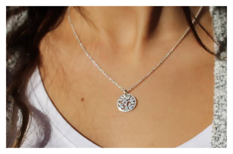 sterling Silber Baum Des Lebens Halskette Zierlicher Familienbaum Anhänger von BeaucoupdeBeads