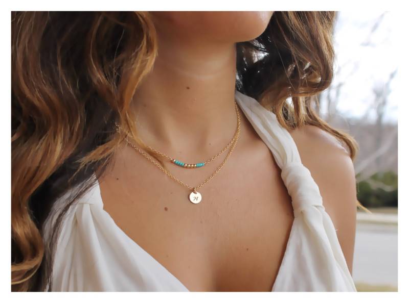 Gold Layered Türkis Halskette 14K Filled Initial Disc Set von BeaucoupdeBeads