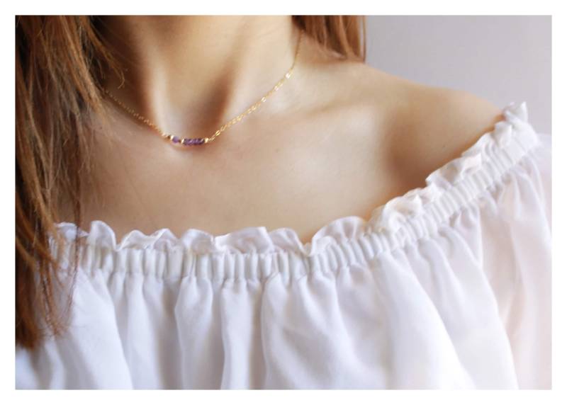 Zierliche 14K Gold Filled Geburtsstein Halskette Edelstein-Nugget Schmuck B232 von BeaucoupdeBeads