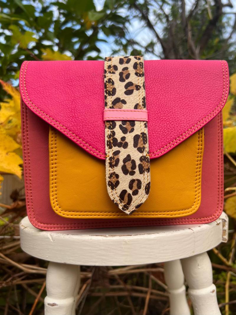 Einzigartige Farbige Ledertasche, Kleine Umhängetasche, Zerowaste, Nachhaltiges & Recyceltes Leder, Fairtrade, Weihnachtsgeschenk, Ethisch von BeaumontBagsUK