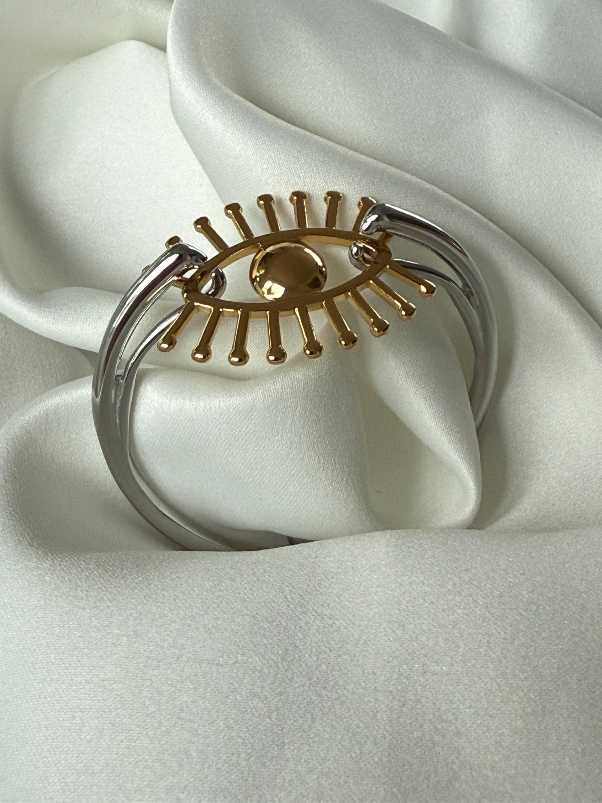 Zweifarbiger Evil Eye Armreif | 18K Vergoldetes Und Silber Edelstahl Bold Statement Armband von BeausancyBoutique