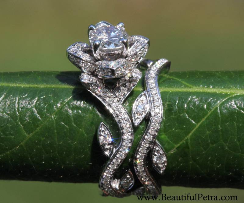 Blühende Kunstwerk - Blume Rose Lotus Diamant Verlobung Ehering Set 14K Bräute Fl07 Schöne Petra Patentiertes Design von BeautifulPetra