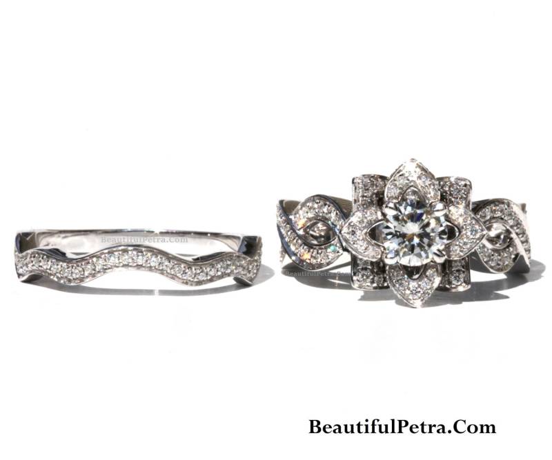 Ever Blooming Love Set- Infinity Diamant Verlobungsring Blume - Ring Auf Einem Grünen Blatt Rose Lotus Schöne Petra Patented Fl06 von BeautifulPetra