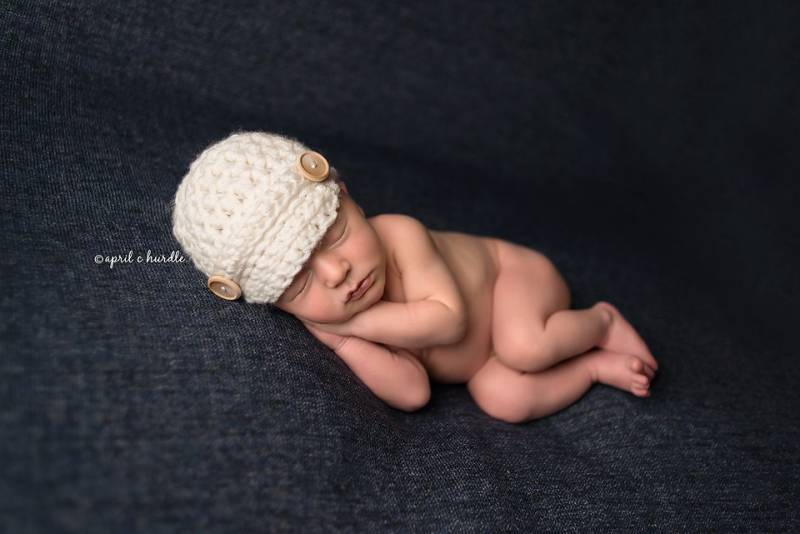 Cremefarbene Ballonmütze Newborn Baby Fotografie Foto Requisite Cremefarbene Ballonmütze Newborn Baby Fotografie Foto Requisite von BeautifulPhotoProps