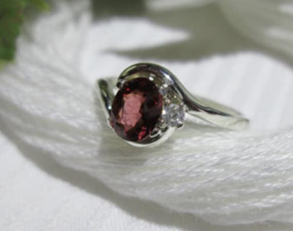 Bezaubernde Rhodolith Granat Ring ~ 925 Sterling Silber 5 3/4 Größe von BeautifulSeconds
