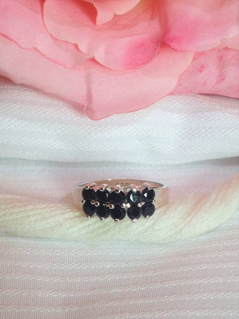 Elegante Schwarze Spinell Ring ~ 925 Sterling Silberring Größe 6, 75 von BeautifulSeconds