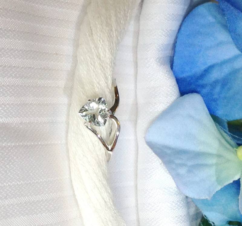 Funkelnden Solitär Aquamarin Ring ~ 925 Sterling Silber Größe 7 von BeautifulSeconds