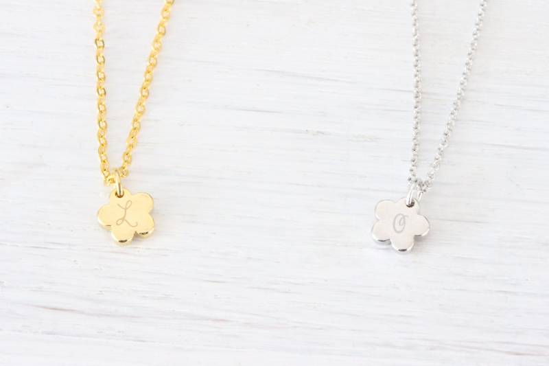 Personalisierte Blumen Kette Gold Silber Minimalist Schmuck von BeautizJewelry