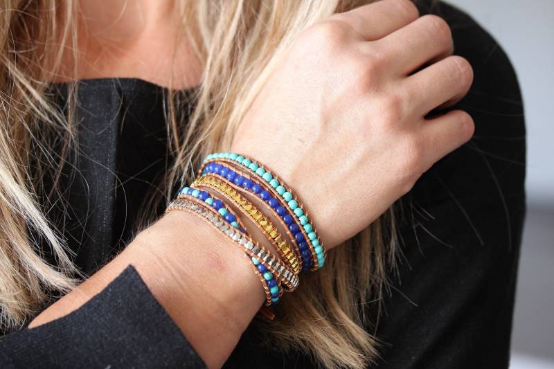 Wickelarmband. Boho Armband. Lapis Lazuli Halbedelstein Leder Armband Goldperlen, Goldenen Perlen Fünf 5 X Mütter Tag Geburtstagsgeschenke von BeautizJewelry