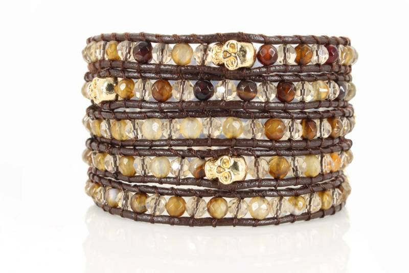 Tigerauge Leder Wickelarmband Swarovski Kristalle, Gold Totenköpfe von BeautizJewelry
