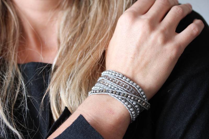 Boho Leder Wickelarmband Swarovski Kristalle & Perlenperlen von BeautizJewelry