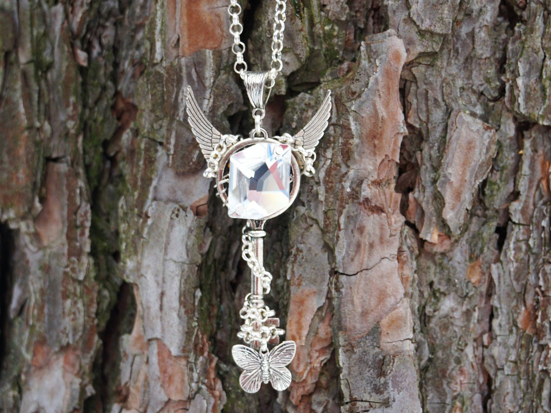 Gothic Steampunk Silber Halskette, Metall Schlüssel Mit Swarovski Stein, Schmuck, Engel Nacklace, Geschenk Gothic Steampunk Silber Halskette, Metall Schlüssel Mit Swarovski Stein, Schmuck, Engel Nacklace, Geschenk von BeautyandNatural