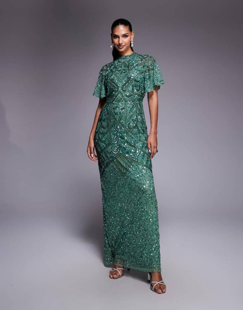 Beauut - Hochgeschlossenes Maxikleid in Dunkelgrün mit großflächiger Perlenverzierung und Schlüsselloch-Rückenausschnitt von Beauut