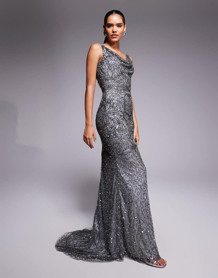 Beauut - Komplett mit Perlen verziertes Maxikleid in Anthrazit mit Wasserausschnitt und schmalen Trägern-Grau von Beauut