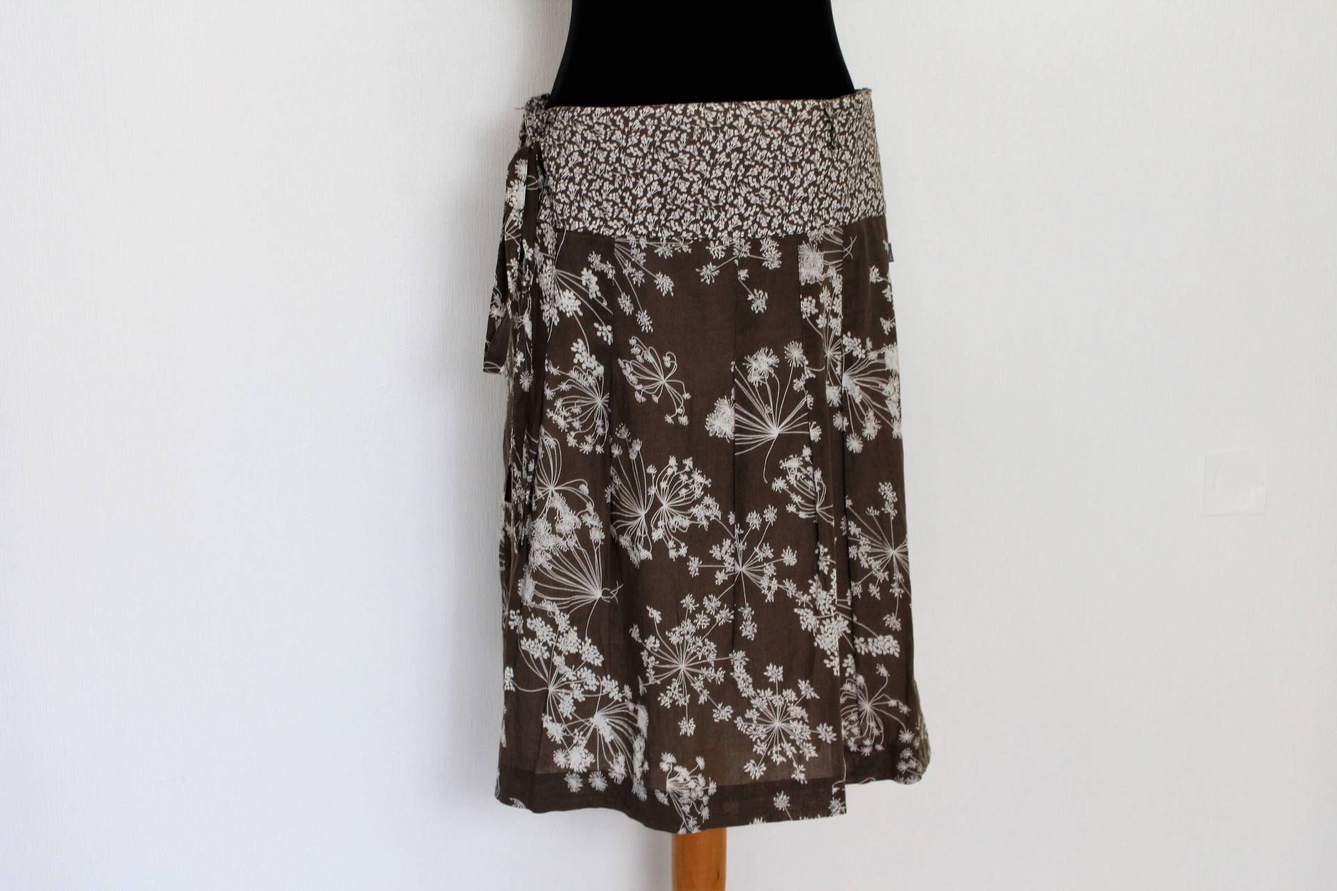 Blumen Baumwolle Rock Braun Weiß Midi-Rock Sommer Vintage Mittelgroß Bis Groß von BecauseVintage