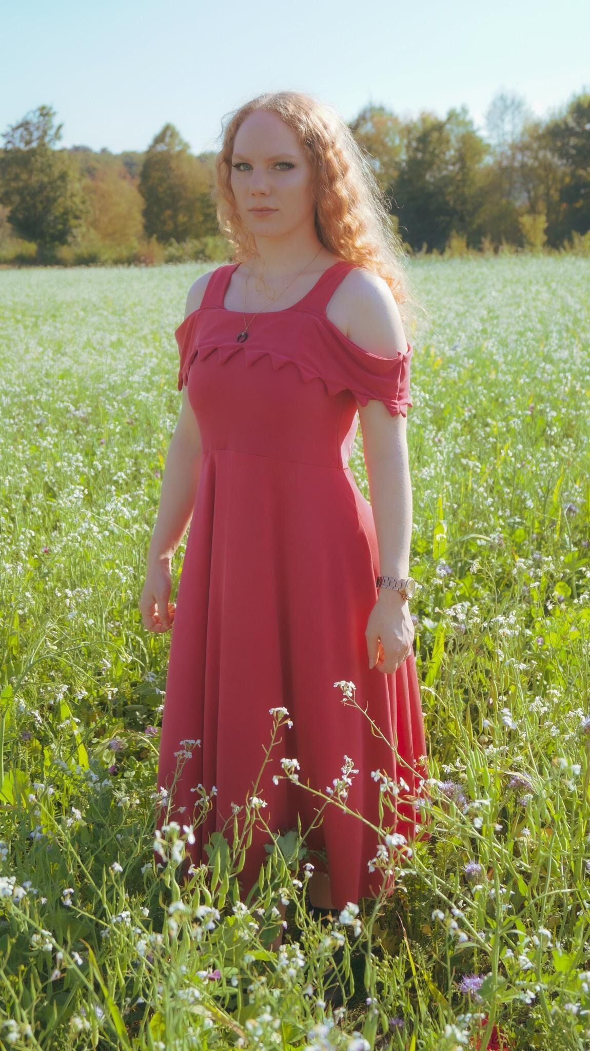 Kleid Rot Schulterfrei Größe 36/38 S Unikat Kleid Rot Schulterfrei Größe 36/38 S Unikat von BeccysWonderland