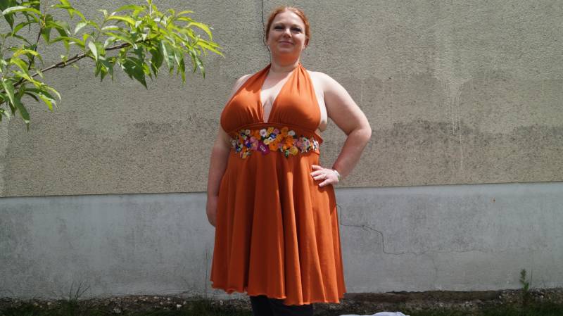 Neckholder Kleid Mit Blumen Orange 54 Neckholder Kleid Mit Blumen Orange 54 von BeccysWonderland