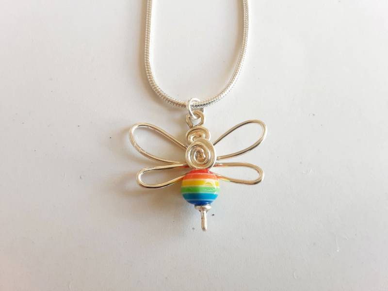 Regenbogen Honig Biene Halskette Regenbogen Honig Biene Halskette von BeckasInsects