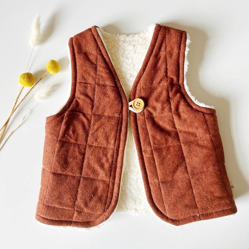 Kinderweste Aus Steppstoff in Rostrot, Gefüttert Mit Baumwollteddy von BeckiBoom
