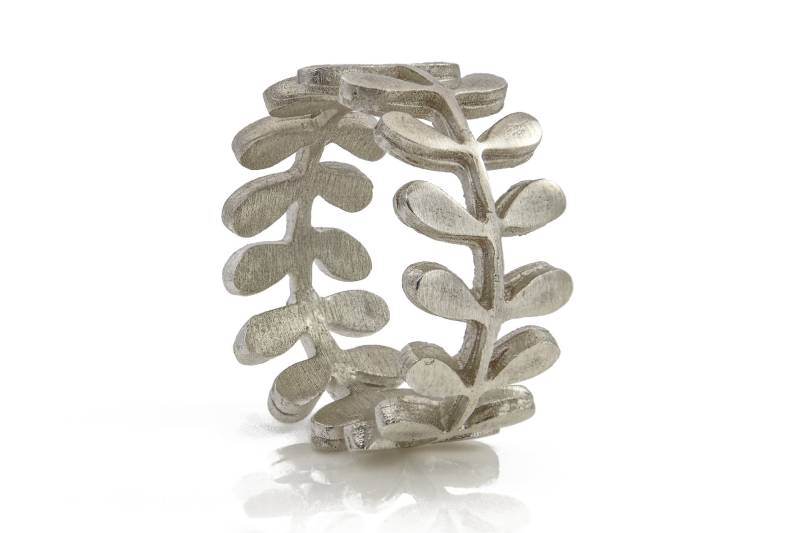 Blumenblattring, Silberring, Blumenring, Breites Bandring, Handgemachte Ringe, Moderne Blumenstammring, Ausschnittring, Komplizierter Ring von BeckyMorgans