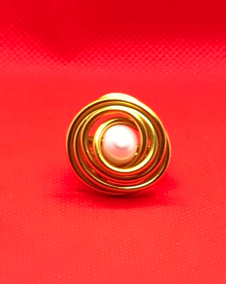Goldene Perle Ring Goldene Perle Ring von BedeckedbyAbra