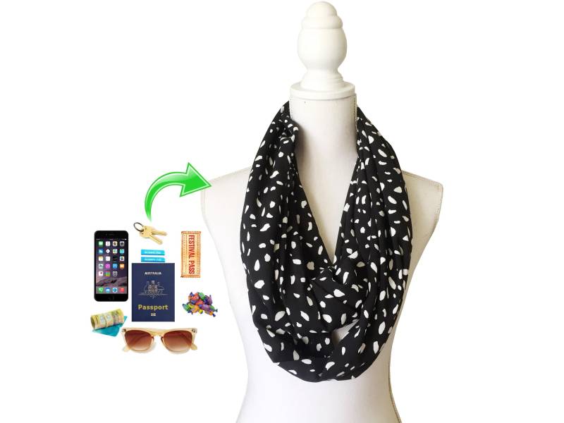 Zip Up Pocket Infinity Schal Loop Für Geld Schlüssel Pass Handy Etc von BeeDeeCollection